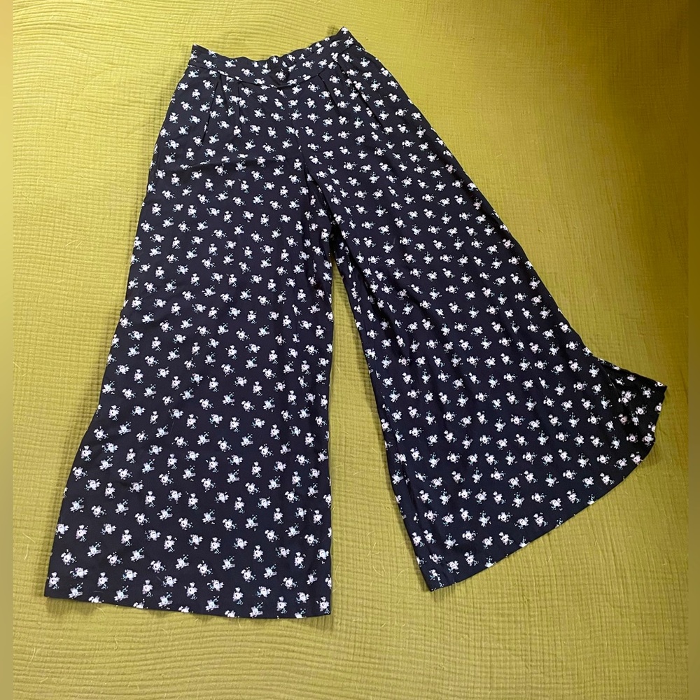 Abound Black Floral Palazzo Pants Size S
